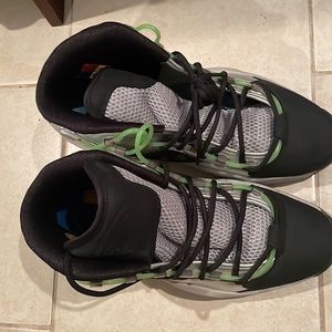 Rebook Question Minions Grus Lab Iverson Basketball Sneakers Despicable Me